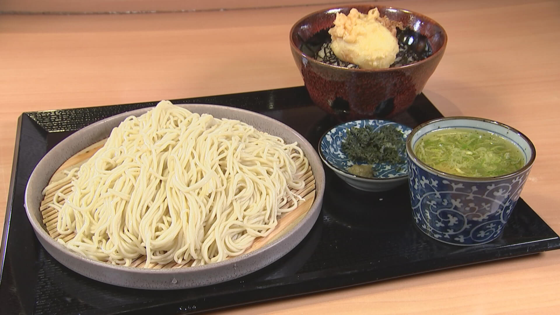西島アナ実食